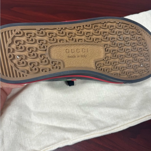 Gucci Tennis Shoes - Picture 7 of 16